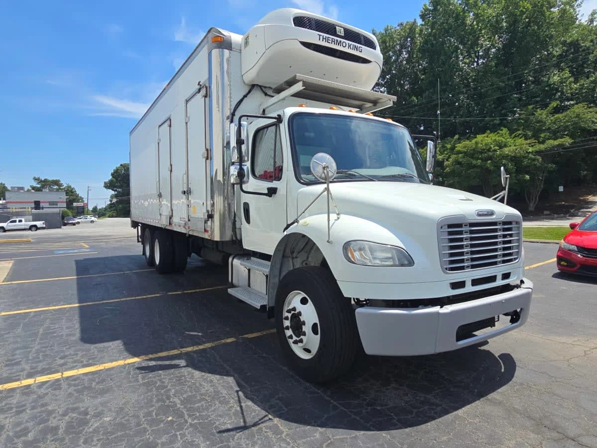 2019 Freightliner M2 106 in Doraville, GA — photo 3