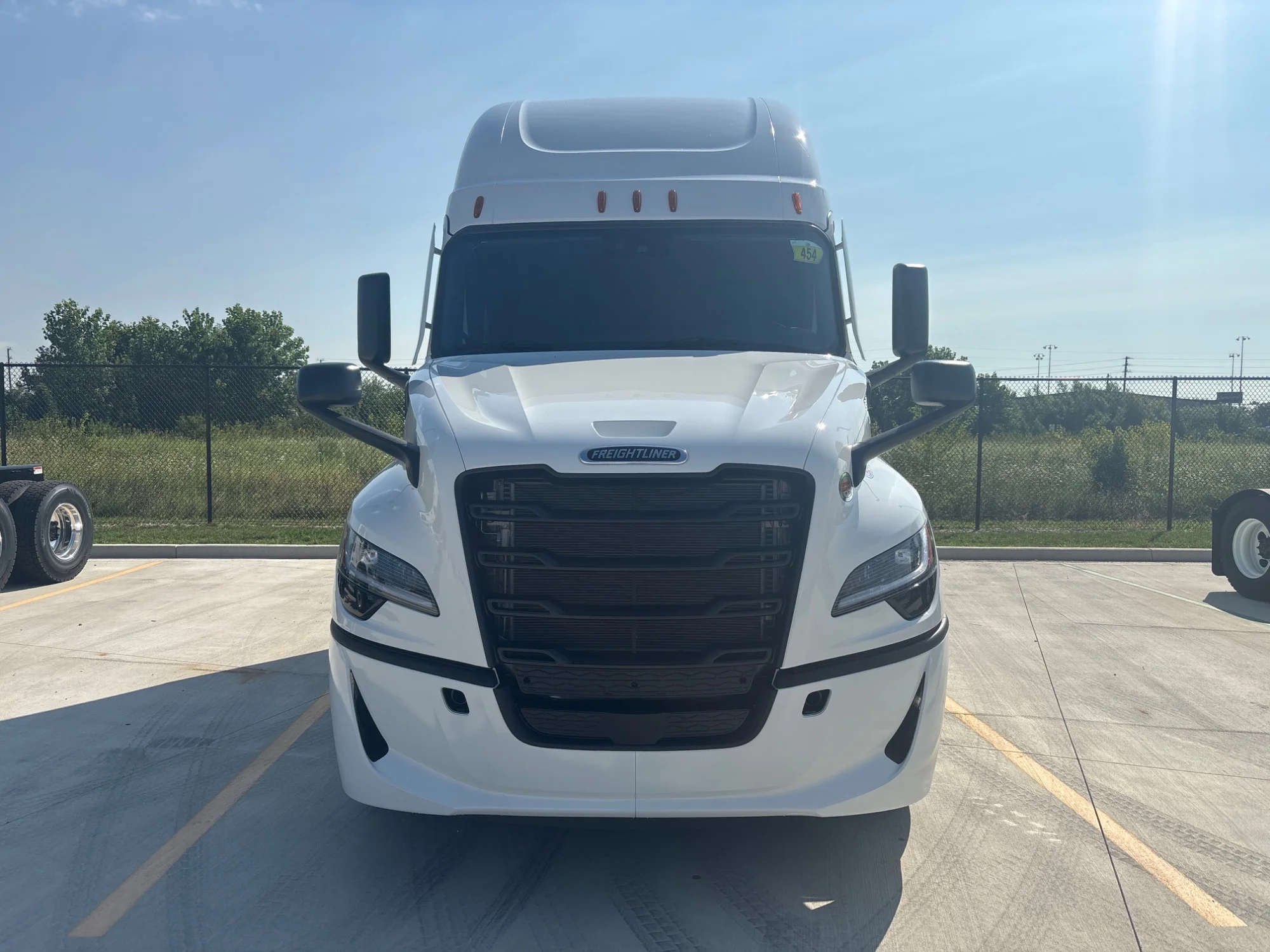 2027 Freightliner Cascadia in Dayton, OH — photo 2