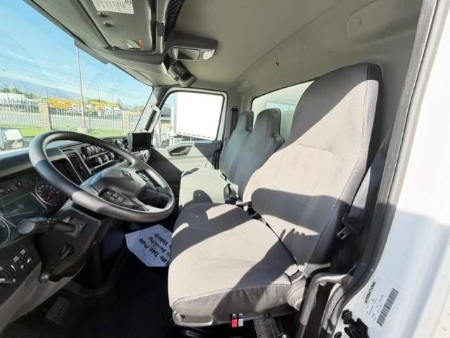 2021 International MV - image 16