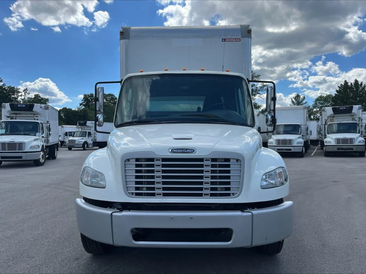 2020 Freightliner M2 106 in Beltsville, MD — photo 2