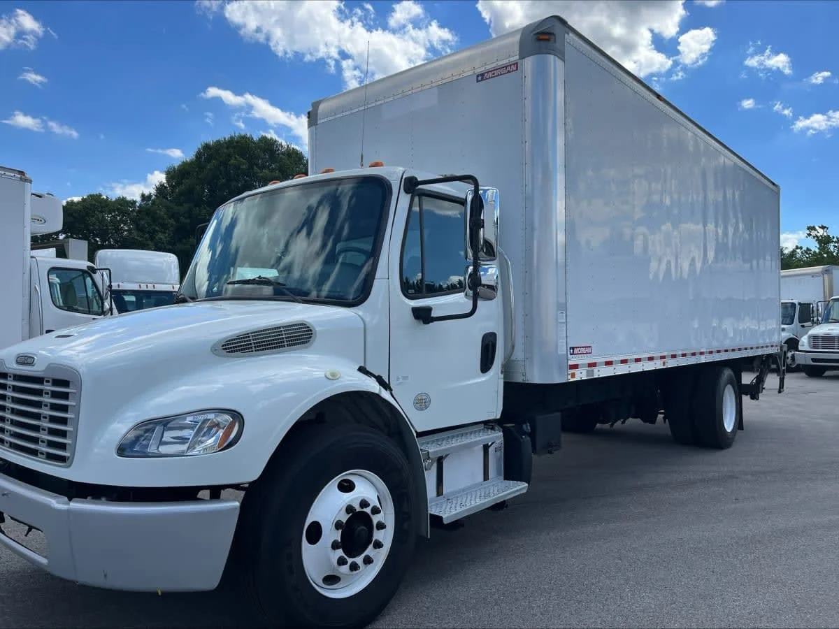 2020 Freightliner M2 106
