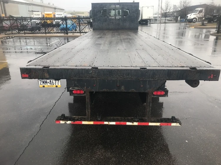 2019 Freightliner M2 106 - image 8