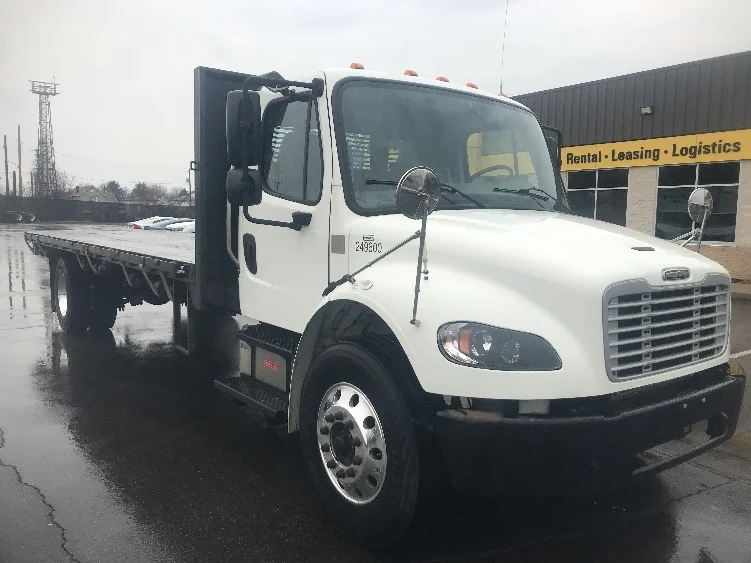 2019 Freightliner M2 106 - image 1