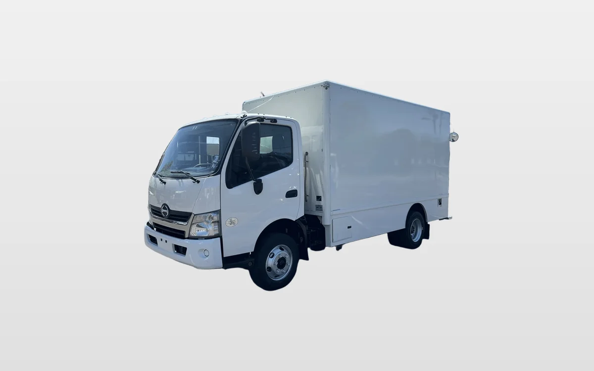 2016 Hino - image 1