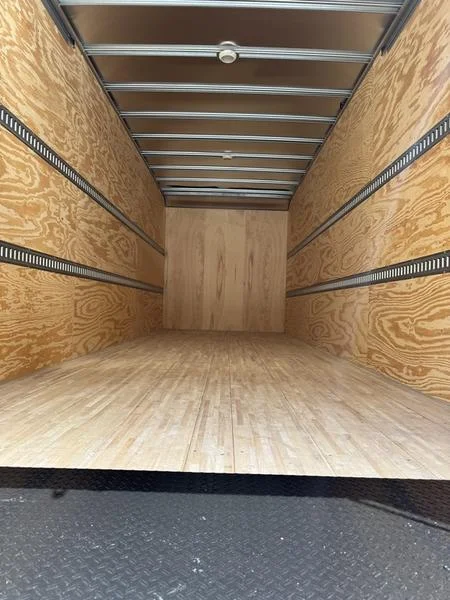 2027 Freightliner M2 106 — photo 7