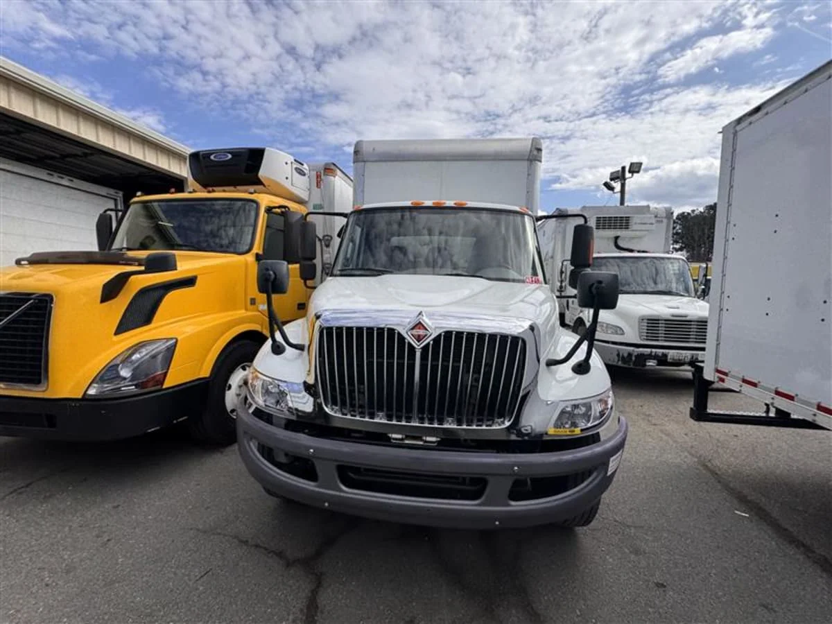 2019 International 4300 in Ashland, VA — photo 2