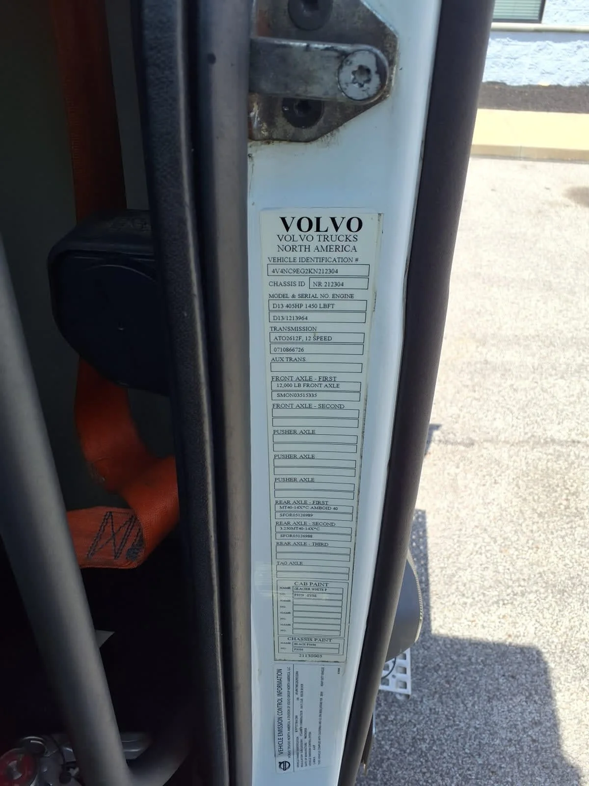 2019 Volvo VNL 860 in Cleveland, OH — photo 9