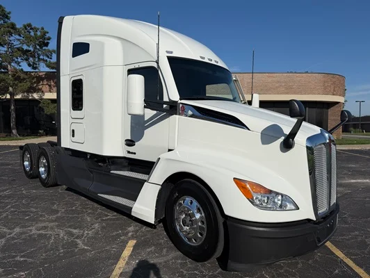 2023 Kenworth T680