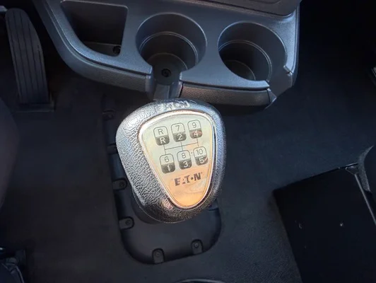 2023 Kenworth T680 in Kansas City, MO — photo 17