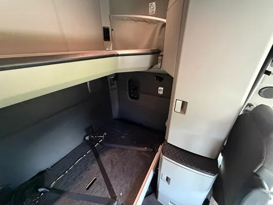 2023 Kenworth T680 in Kansas City, MO — photo 20