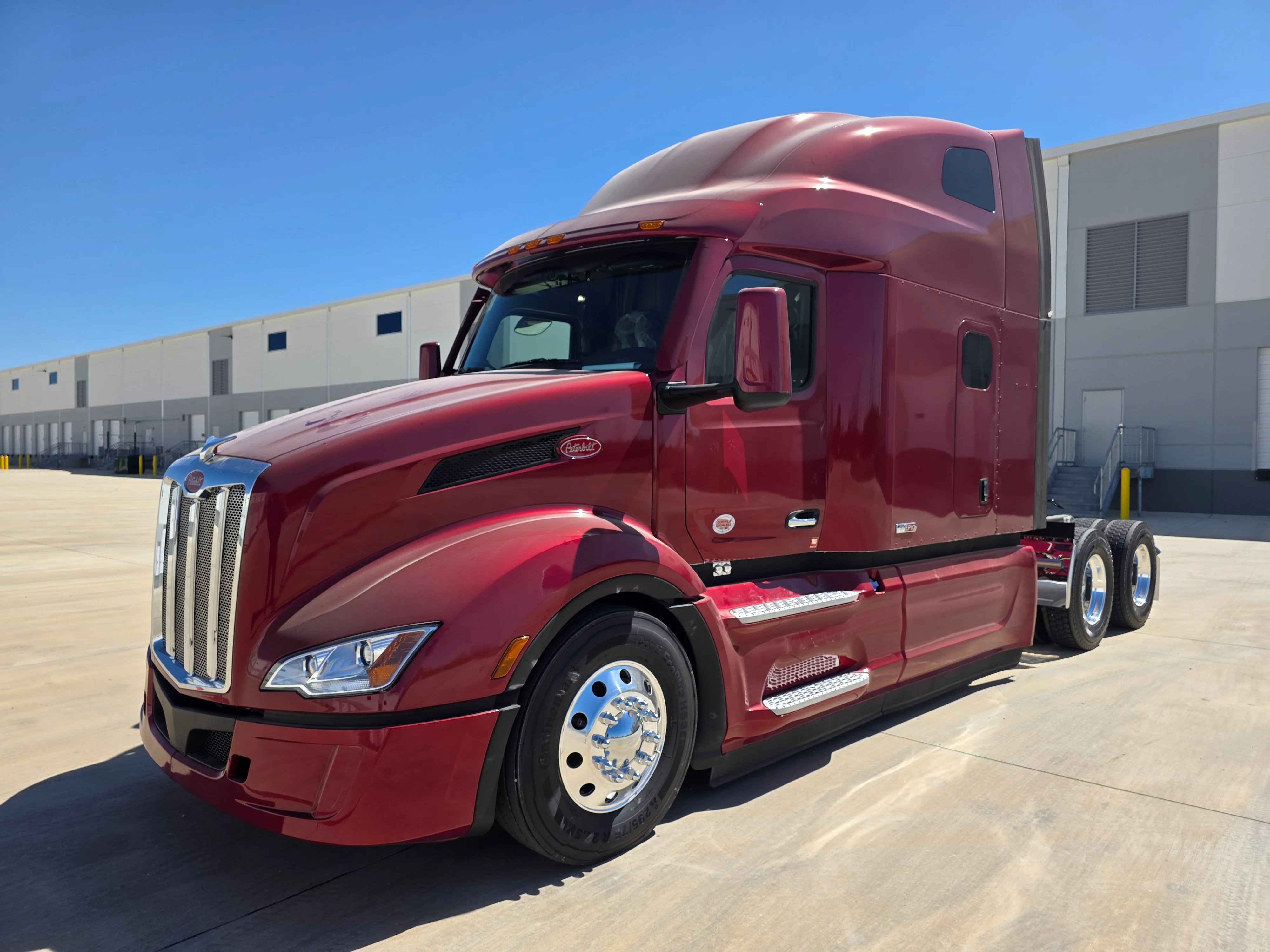 2027 Peterbilt 579 in Cincinnati, OH