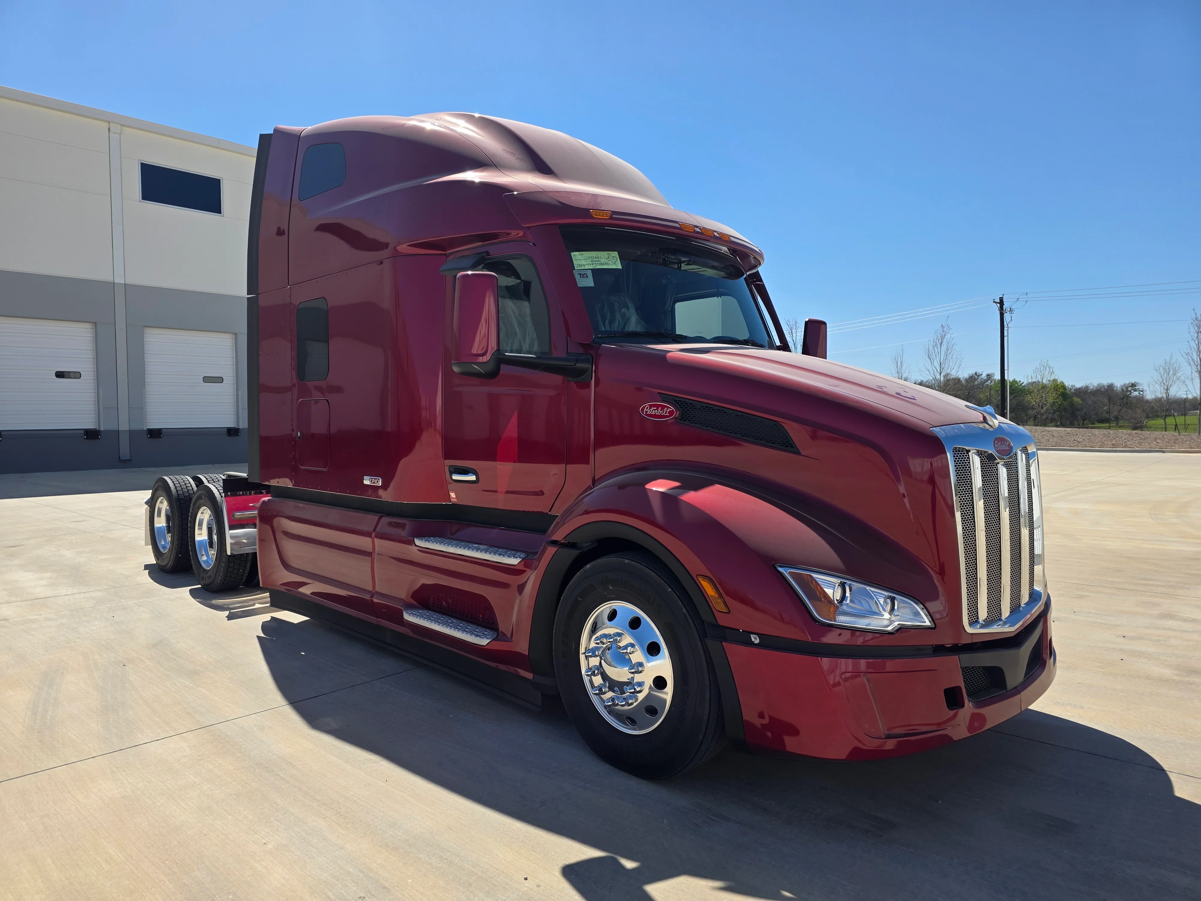 2027 Peterbilt 579 in Cincinnati, OH — photo 7