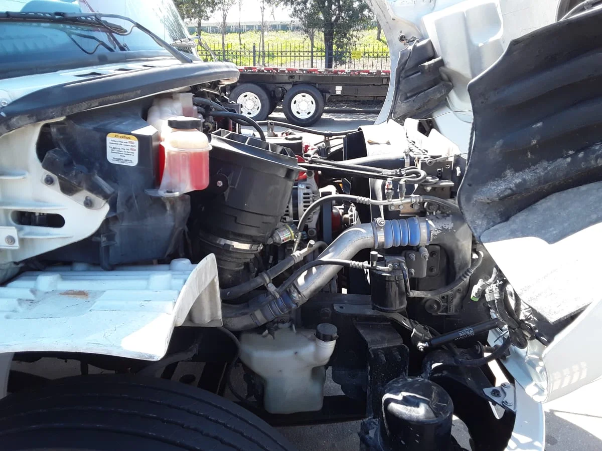 2014 Freightliner M2 106 - image 10