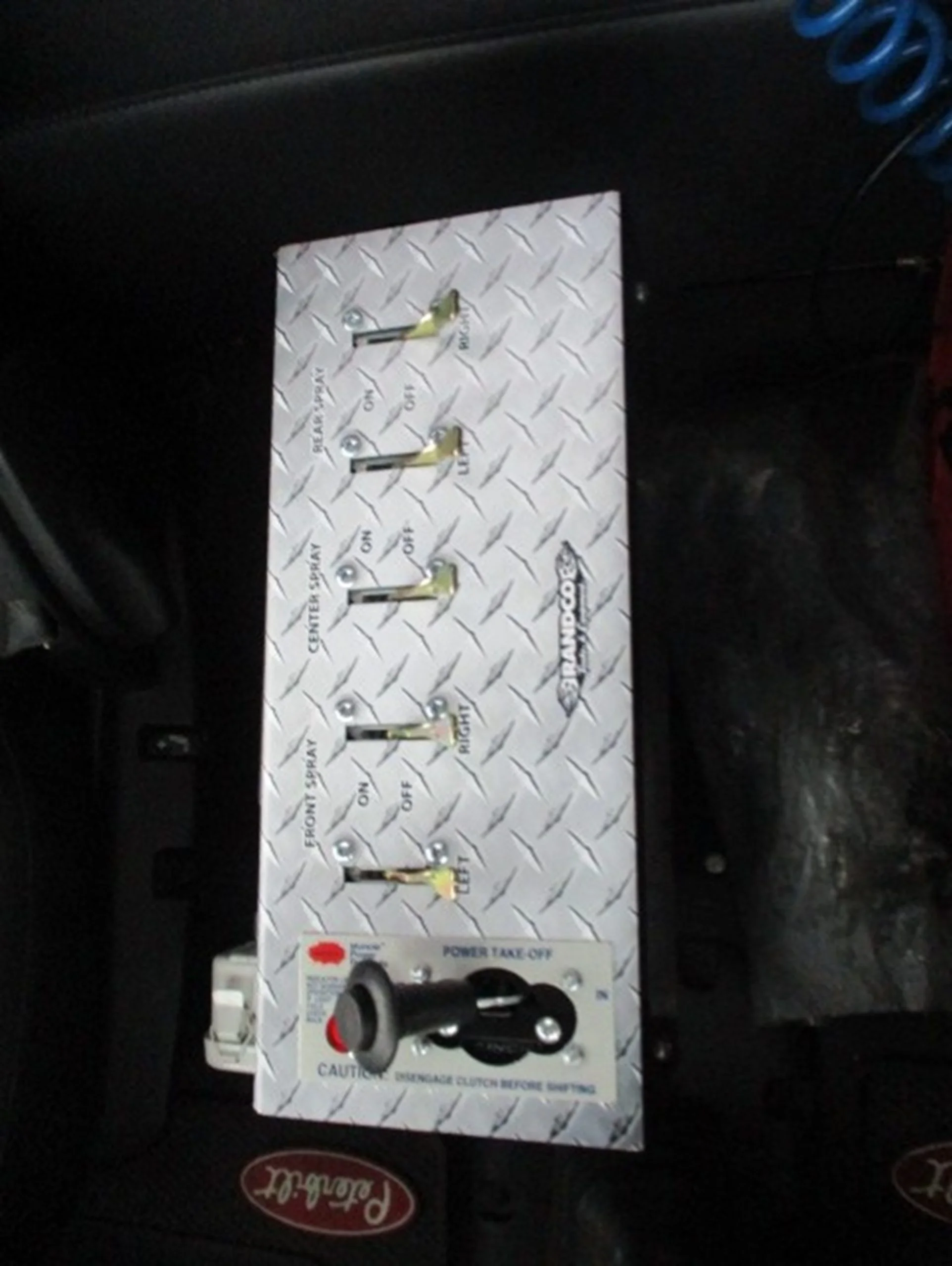 2016 Peterbilt 579 - image 4