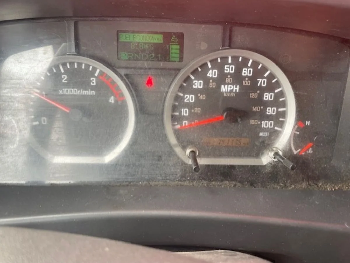 2019 Isuzu NQR in Farmingdale, NY — photo 11