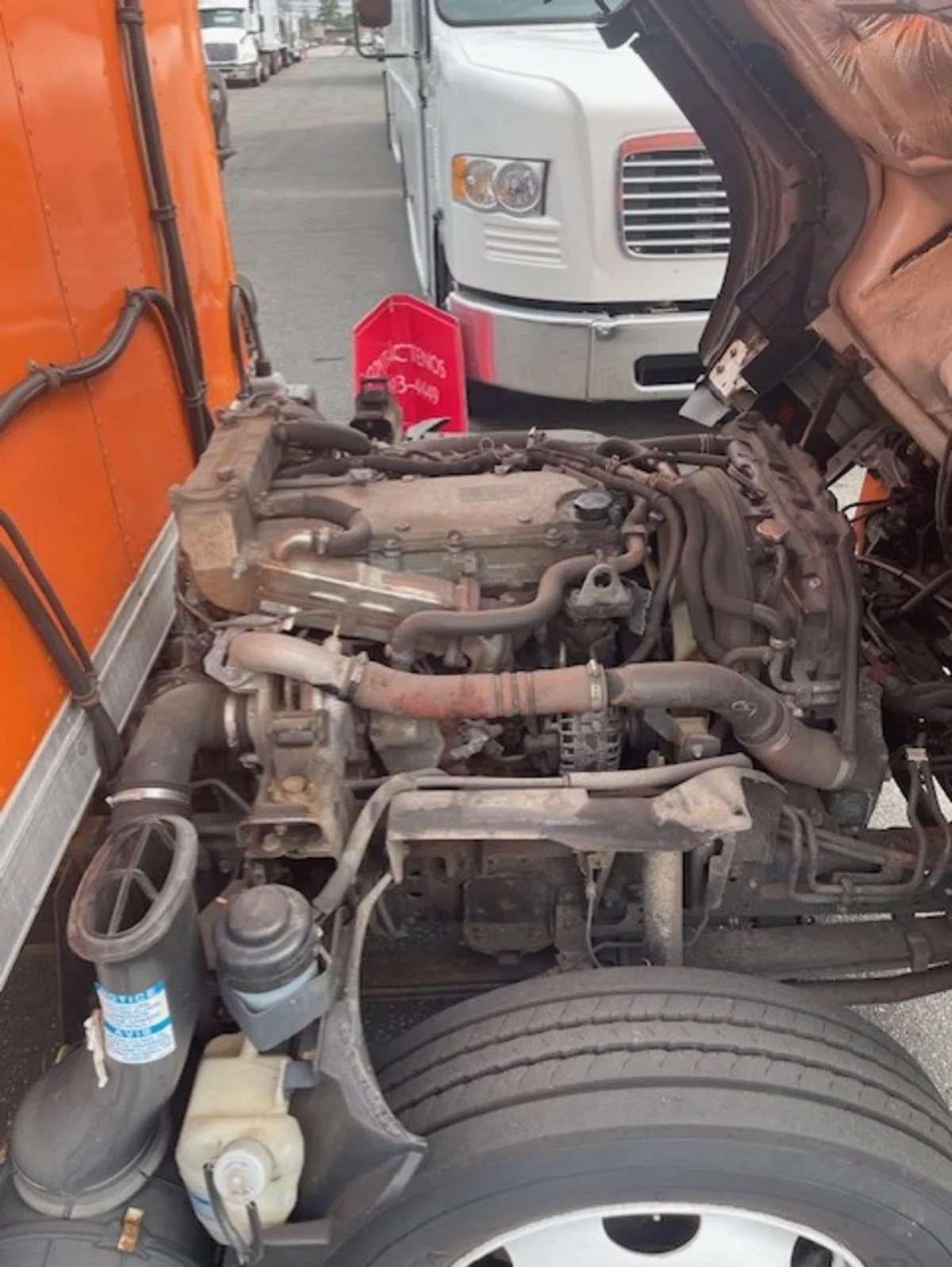 2019 Isuzu NQR in Farmingdale, NY — photo 13