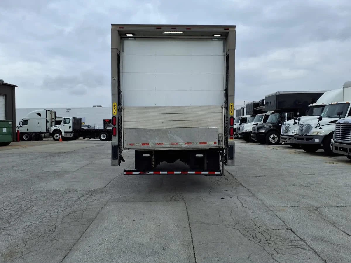 2020 Freightliner M2 106 in Fort Worth, TX — photo 5