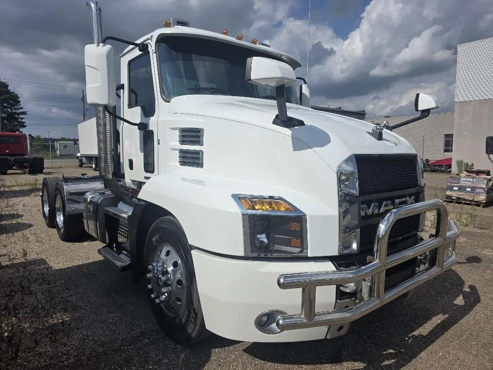 2023 Mack Anthem in Canton, OH — photo 2