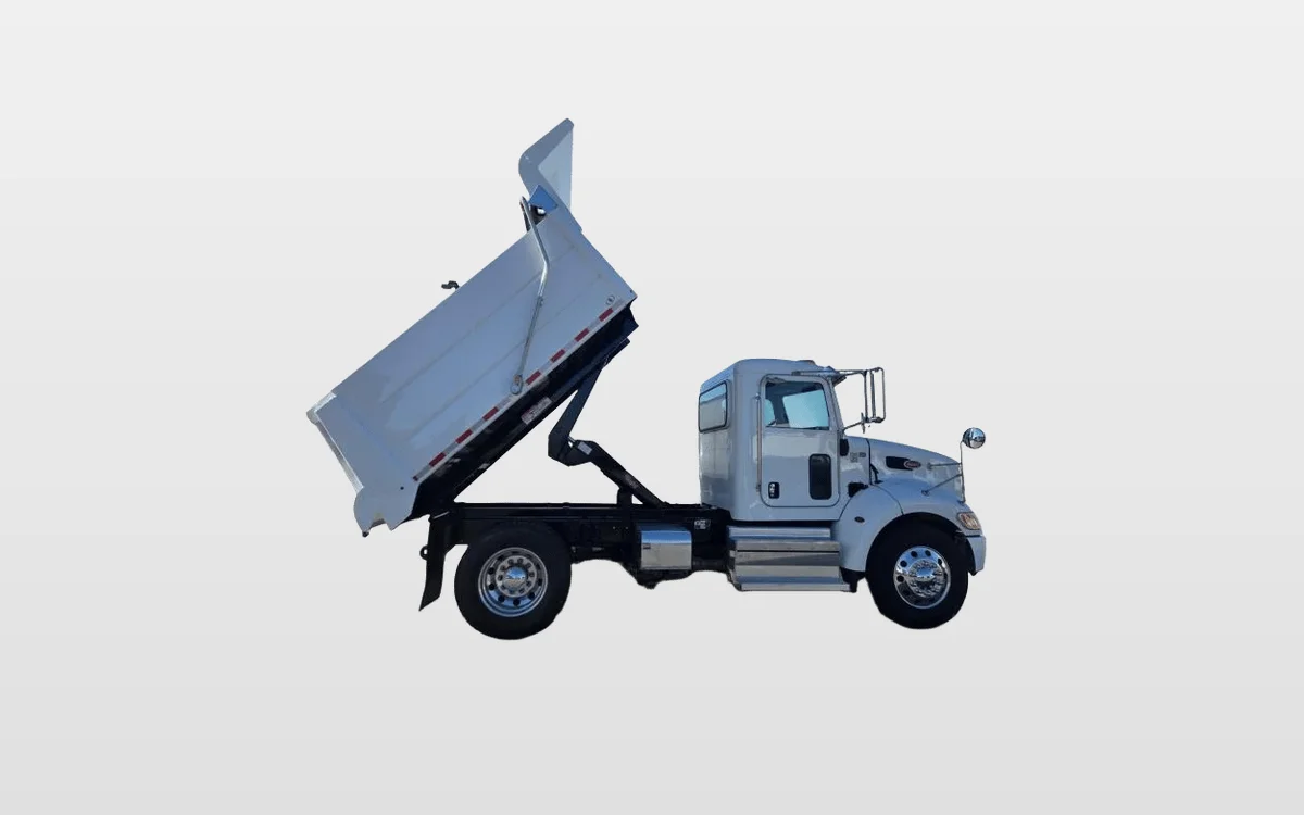 2020 Peterbilt 337 - image 1