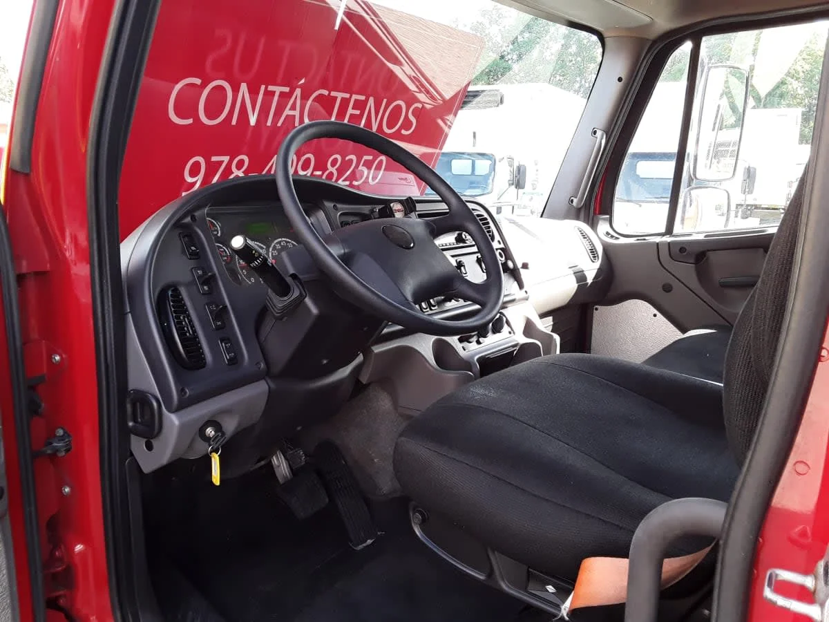 2020 Freightliner M2 106 - image 7