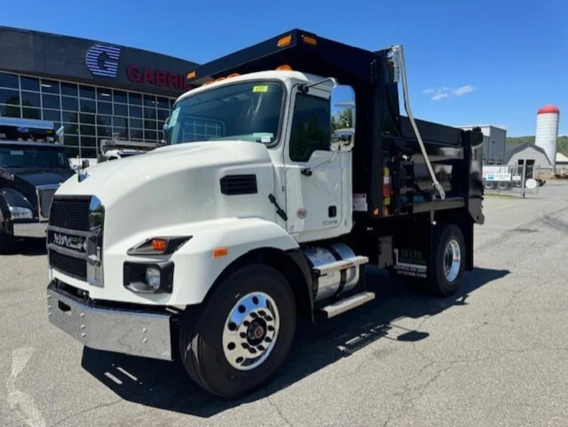 2027 Mack MD in Bloomsbury, NJ