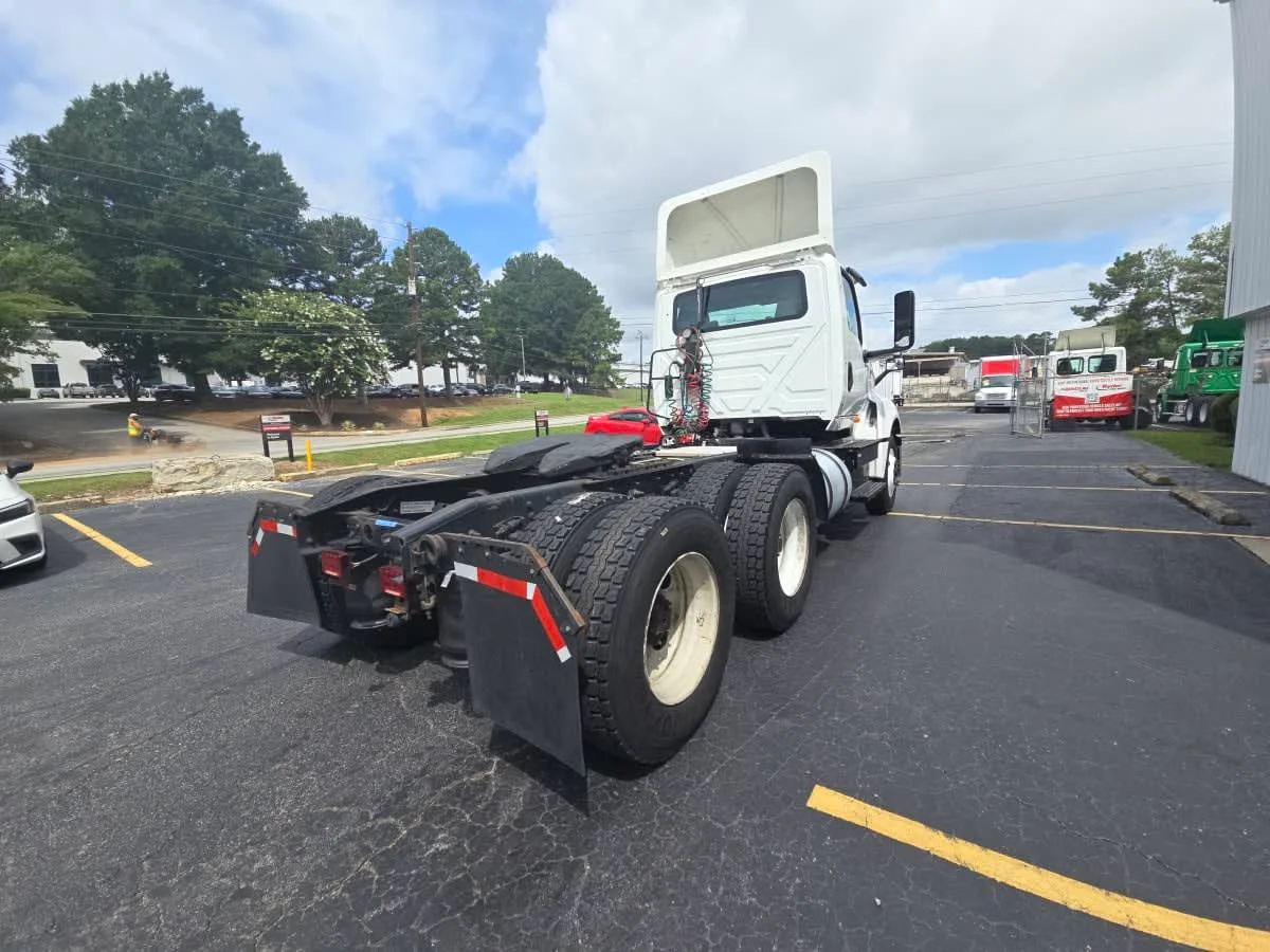 2019 International LT in Doraville, GA — photo 4