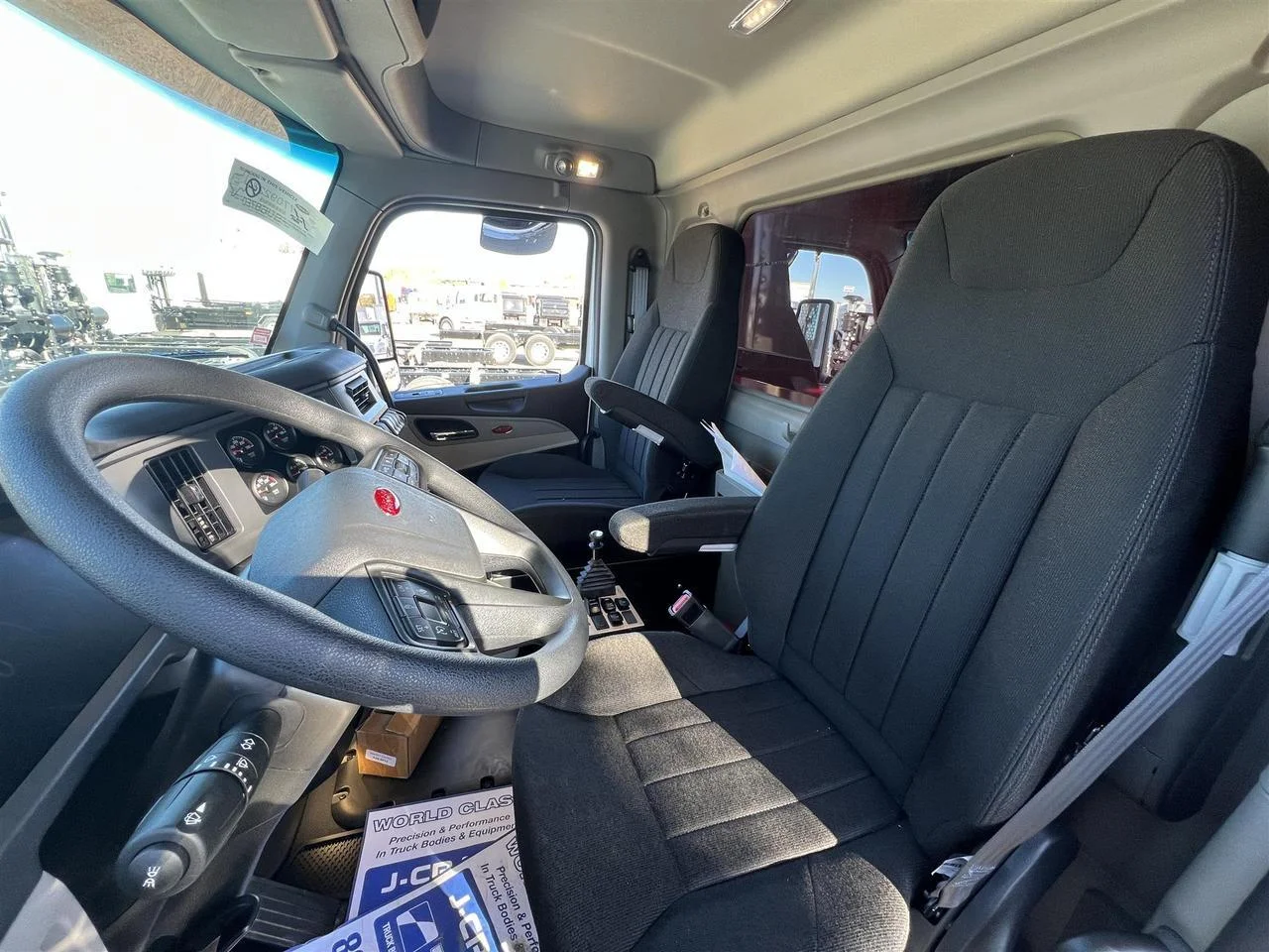 2026 Peterbilt 567 - image 10