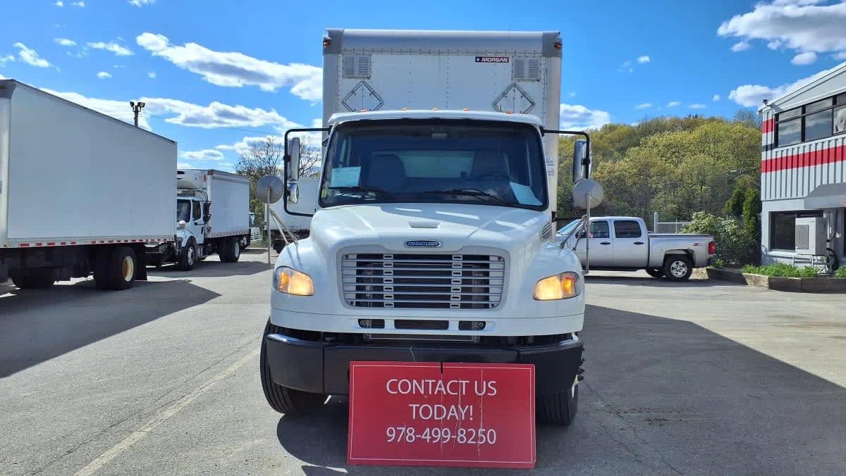 2019 Freightliner M2 106 in Salisbury, MA — photo 2
