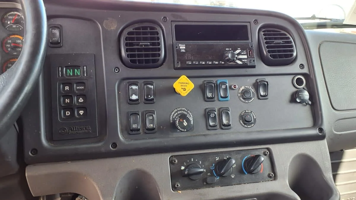 2019 Freightliner M2 106 in Salisbury, MA — photo 10