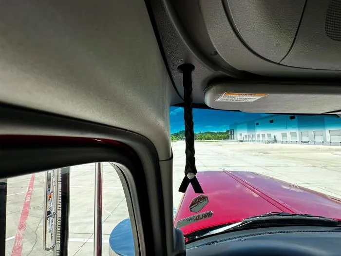 2026 Peterbilt 589 in Albuquerque, NM — photo 32