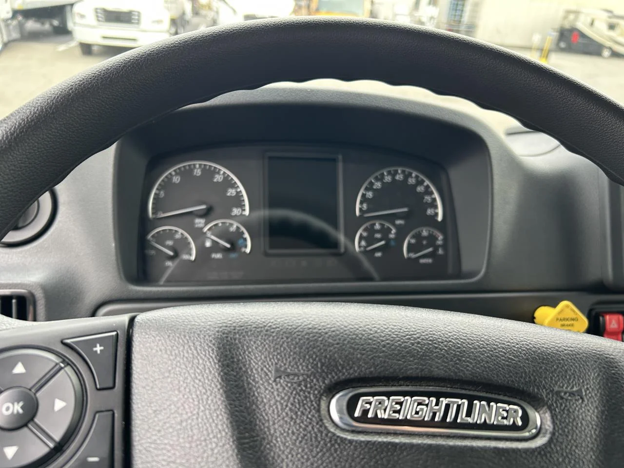 2025 Freightliner M2 106 in Pacific, WA — photo 12
