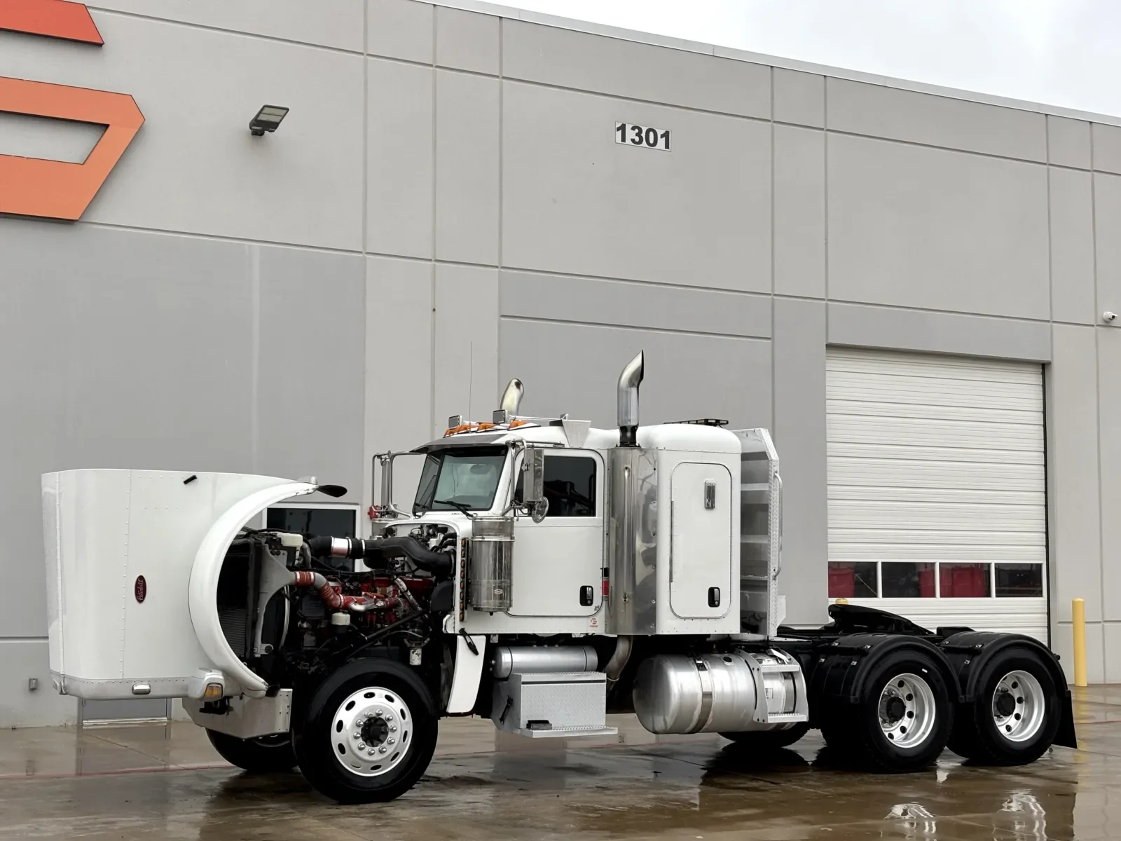 2009 Peterbilt 388 in Hutchins, TX — photo 10