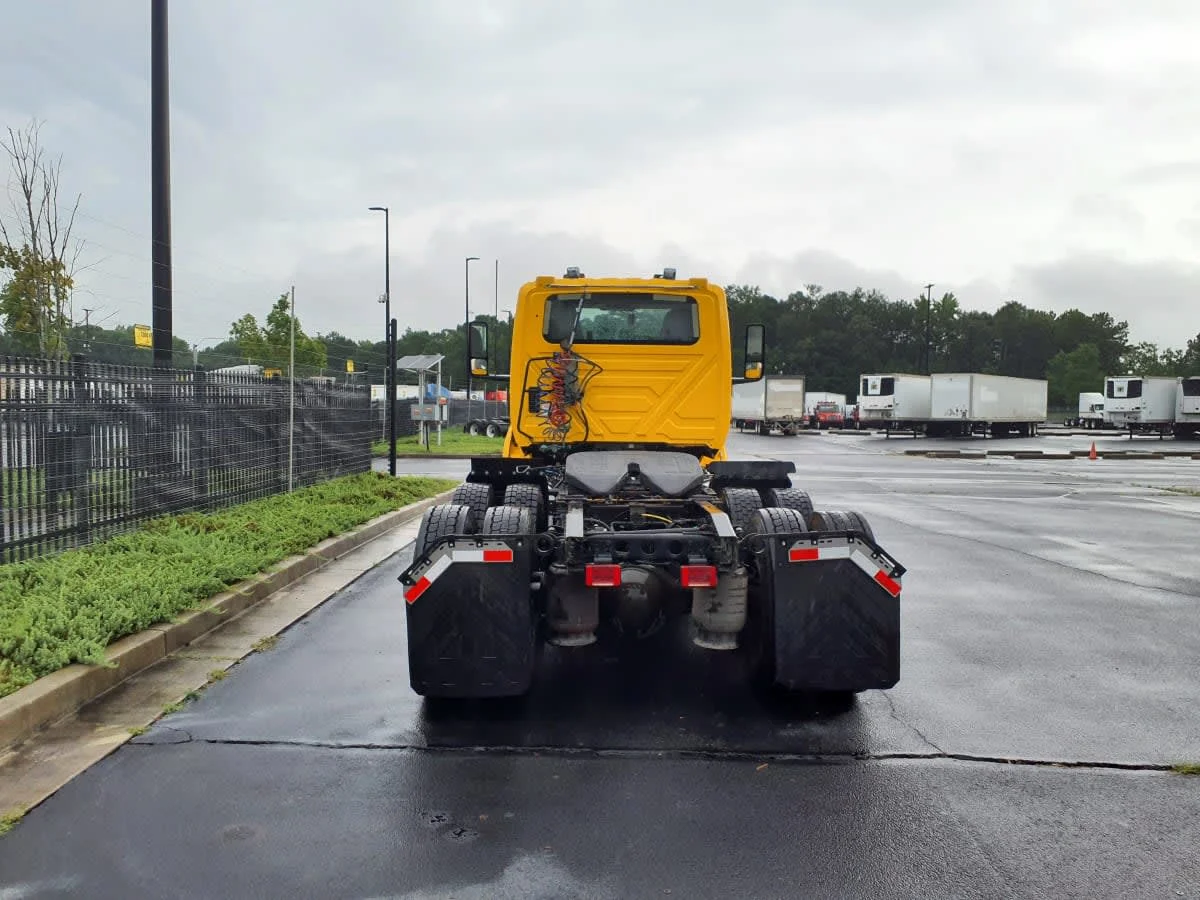 2020 International LT in Atlanta, GA — photo 5
