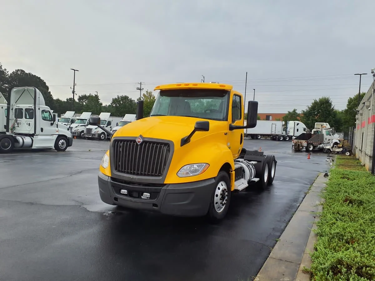 2020 International LT in Atlanta, GA — photo 3