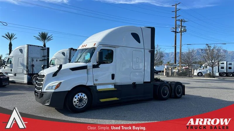 2022 Freightliner Cascadia in Fontana, CA