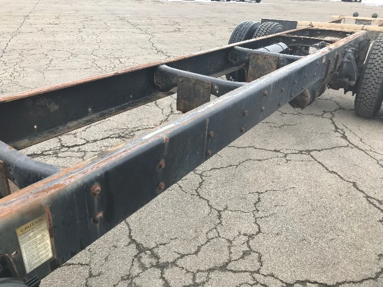 2015 Freightliner M2 106 - image 5