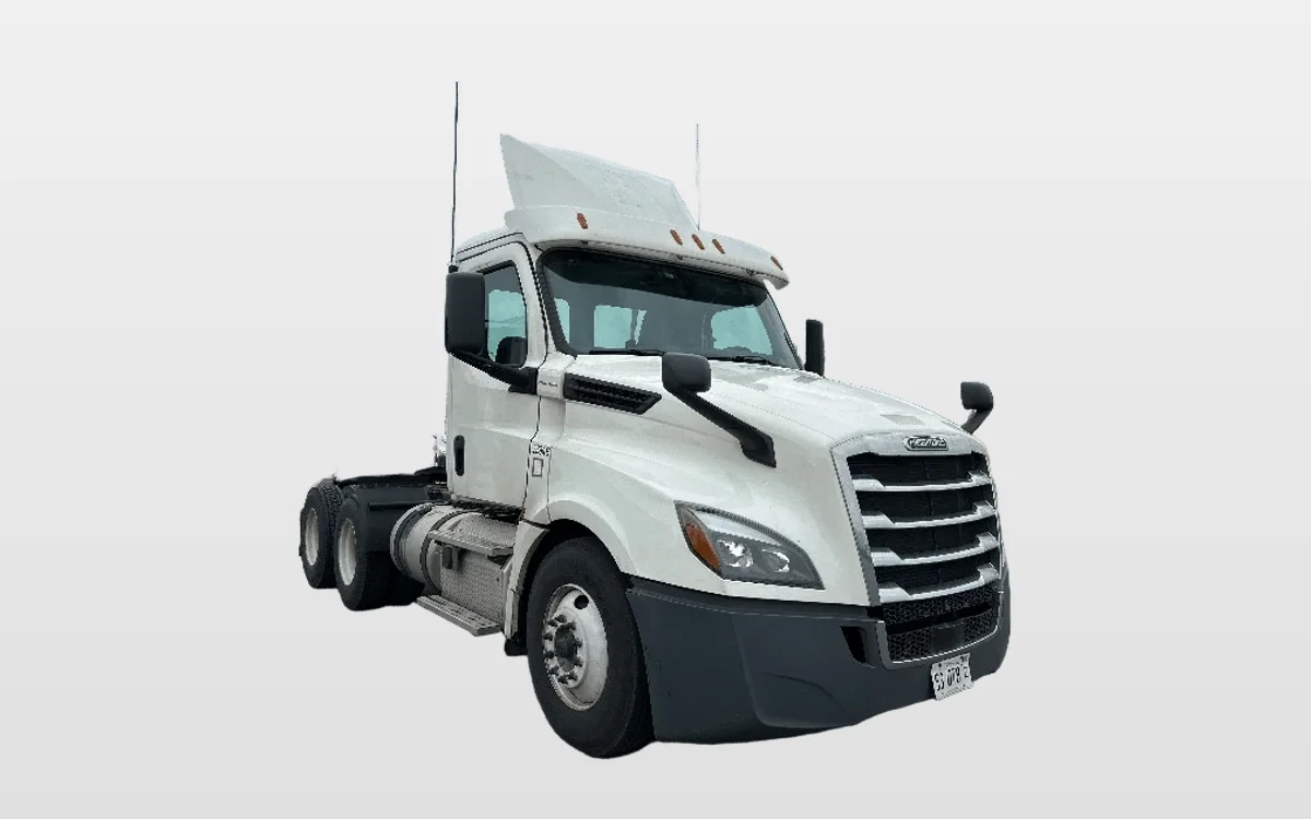 2019 Freightliner - image 1