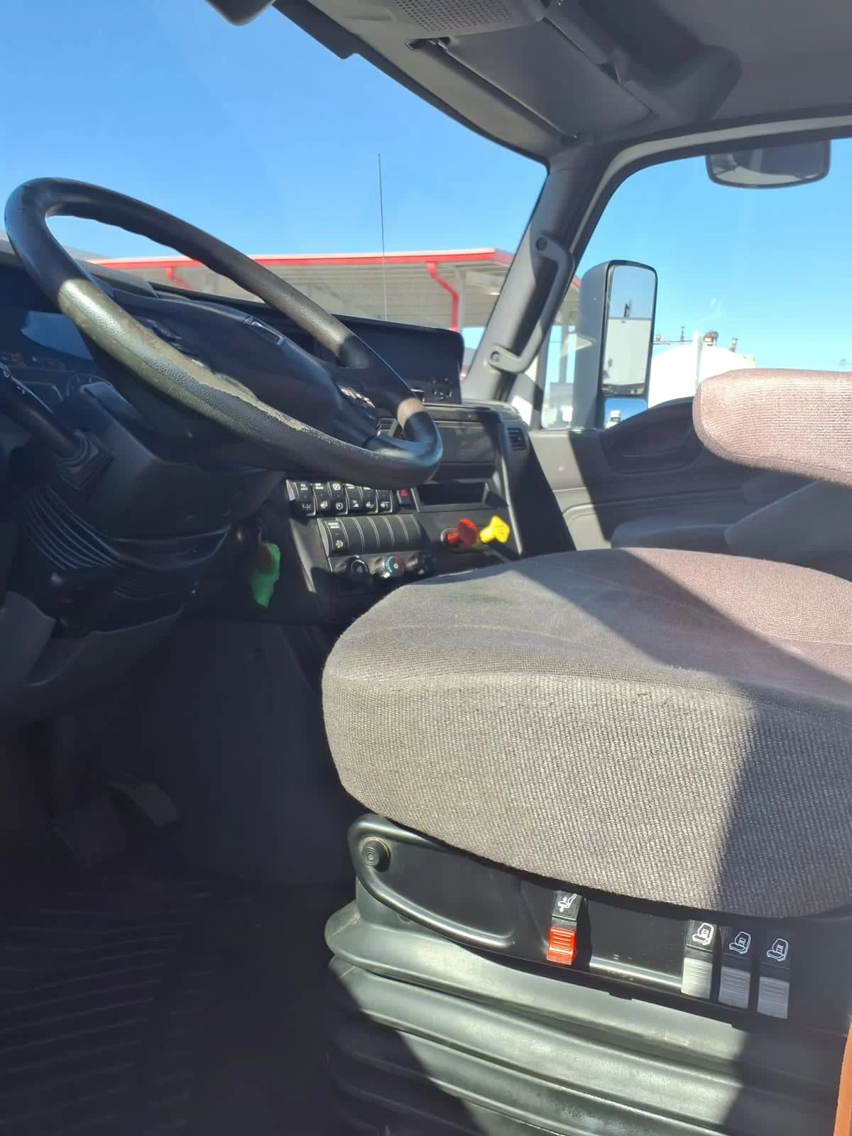 2020 International RH - image 7