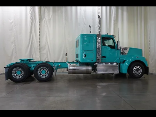 2027 Kenworth W990 in Joplin, MO — photo 6
