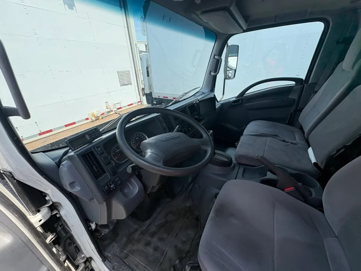 2019 Isuzu NRR in Ashland, VA — photo 8