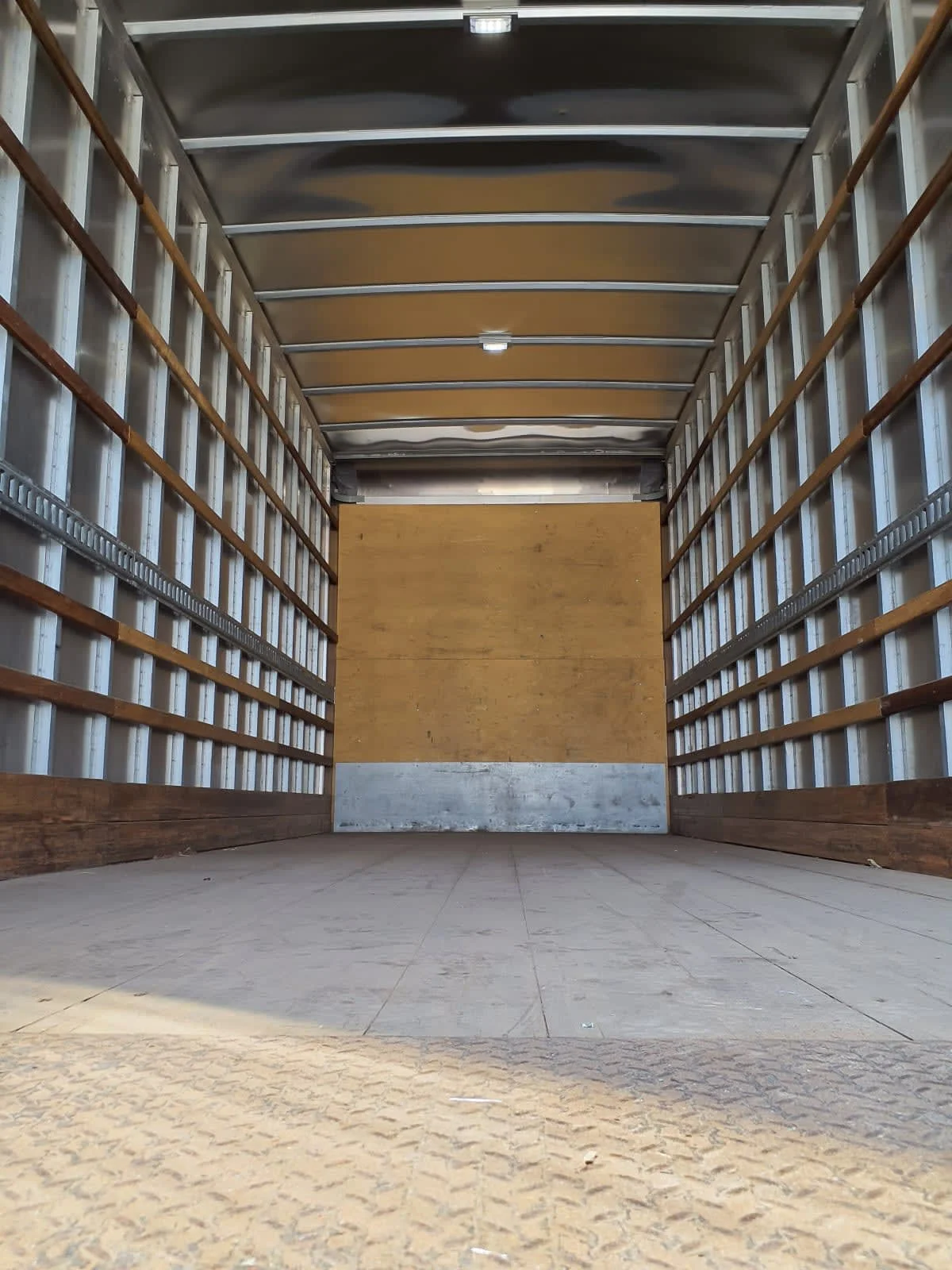 2020 Freightliner M2 106 in Oak Creek, WI — photo 8
