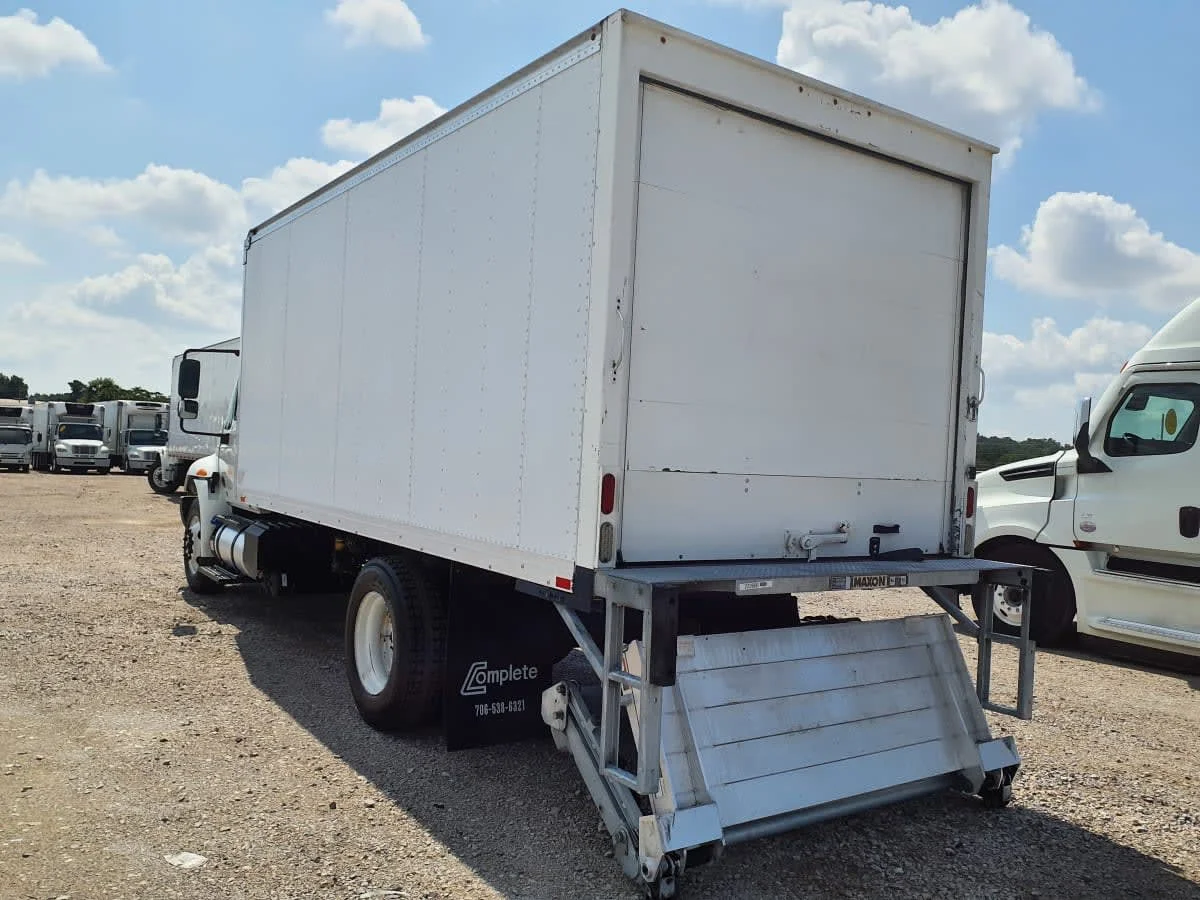 2018 International 4300 in Birmingham, AL — photo 6