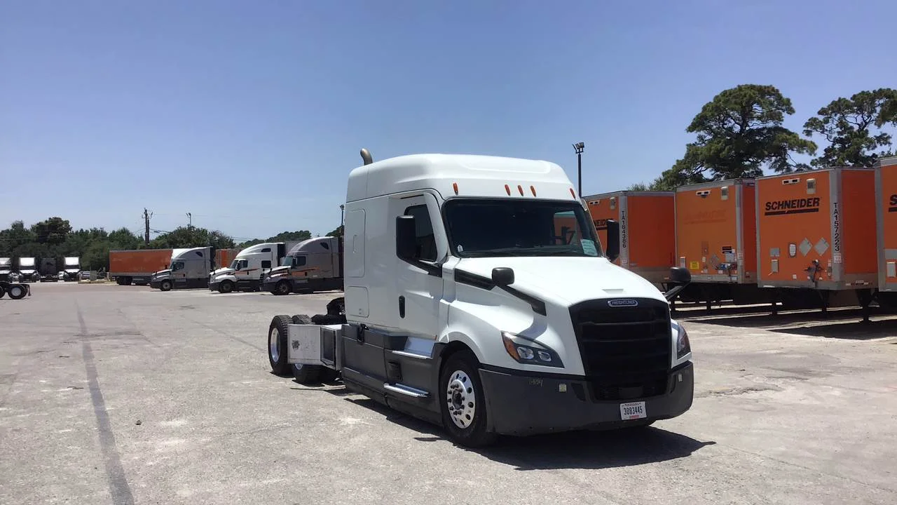 2022 Freightliner Cascadia in Houston, TX