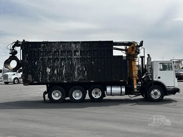 2003 Mack in Boise, ID — photo 5