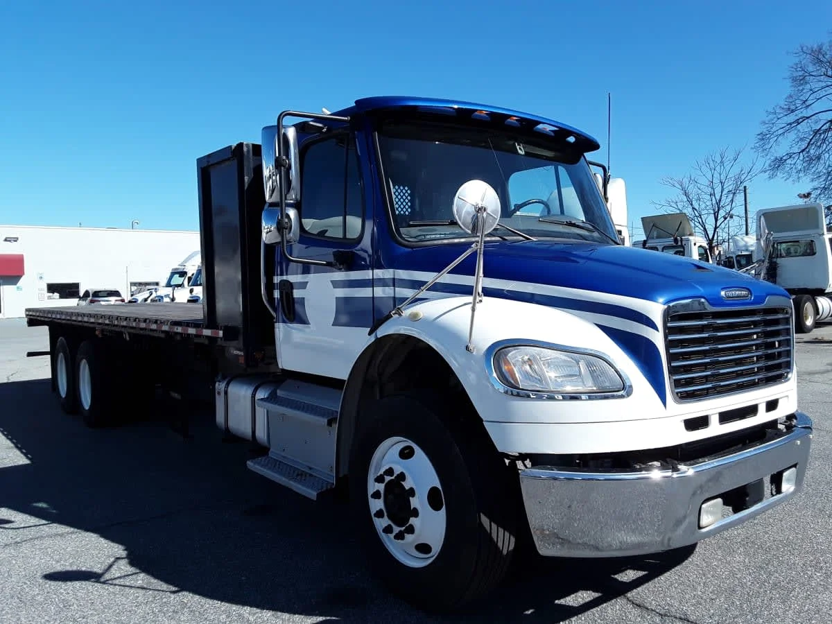 2020 Freightliner M2 106 in Allentown, PA — photo 3