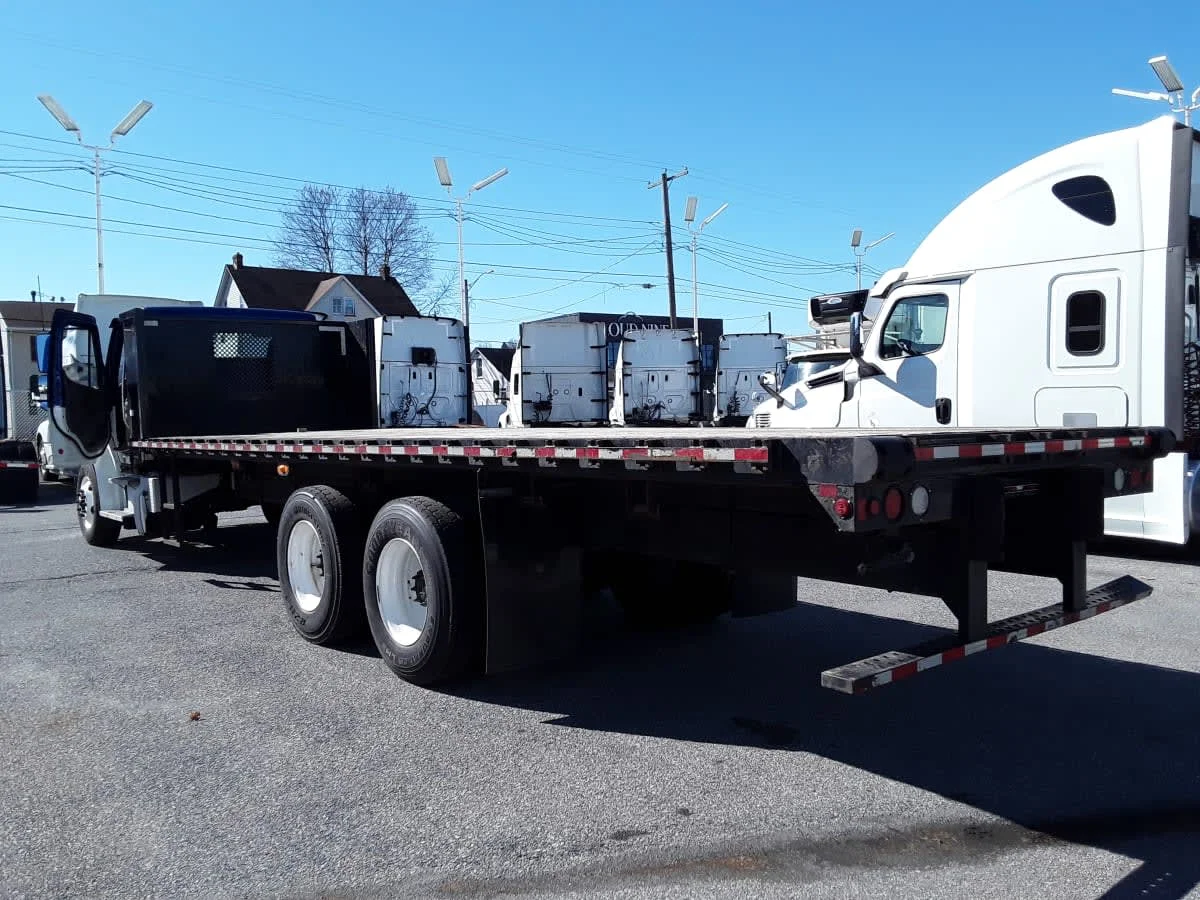 2020 Freightliner M2 106 in Allentown, PA — photo 6
