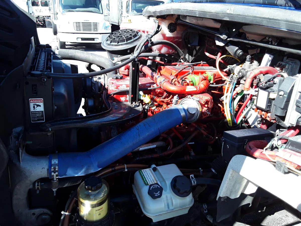 2020 Freightliner M2 106 - image 9