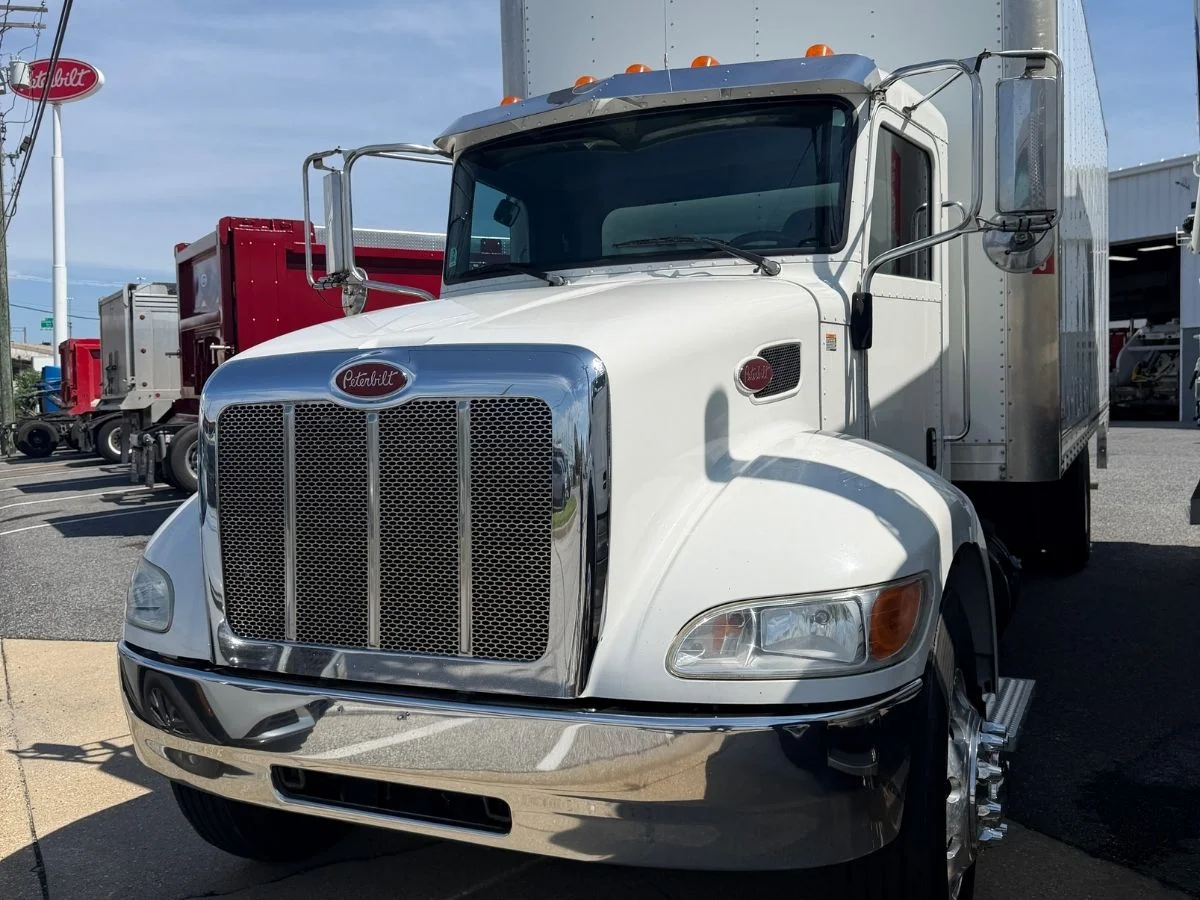 2020 Peterbilt 337 in Baltimore, MD — photo 2