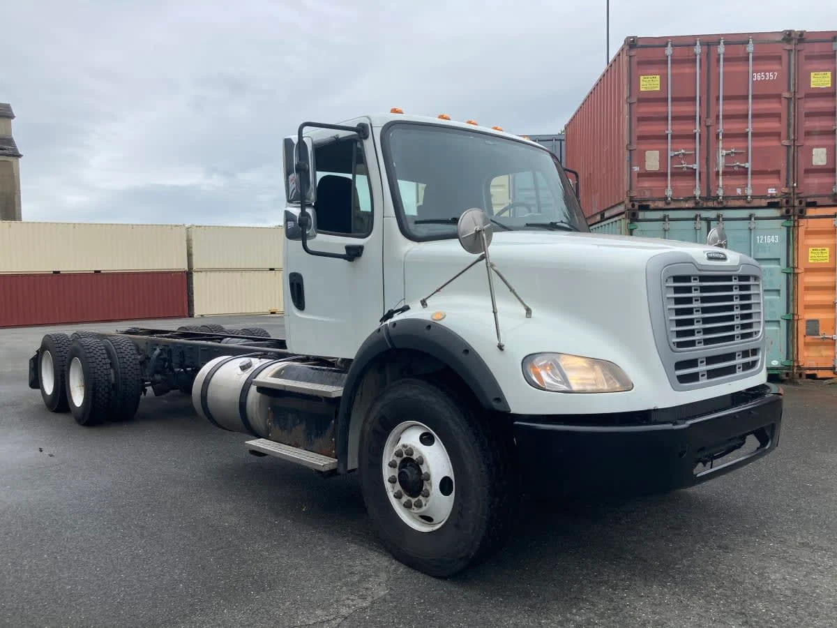 2019 Freightliner M2 112 in Springfield, MA — photo 3