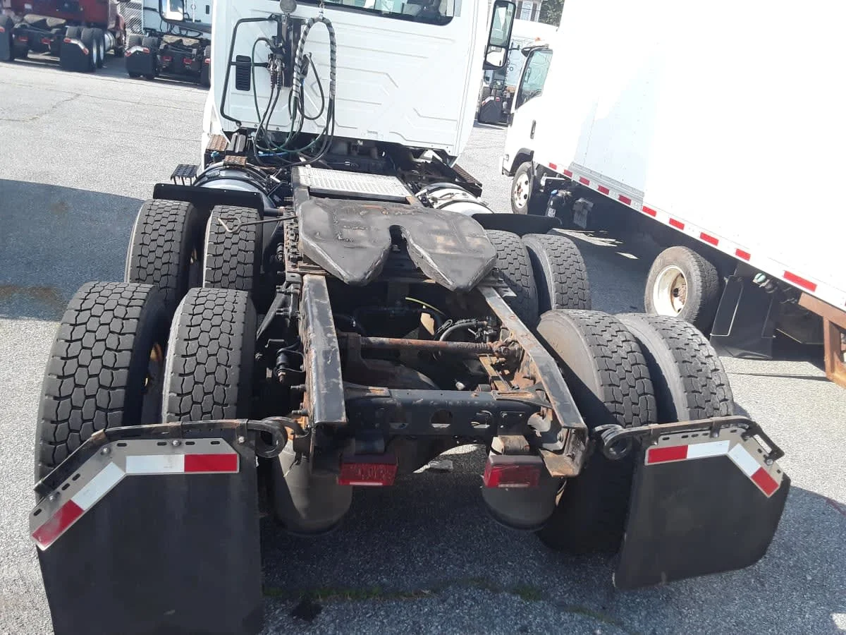 2019 International LT in Allentown, PA — photo 11
